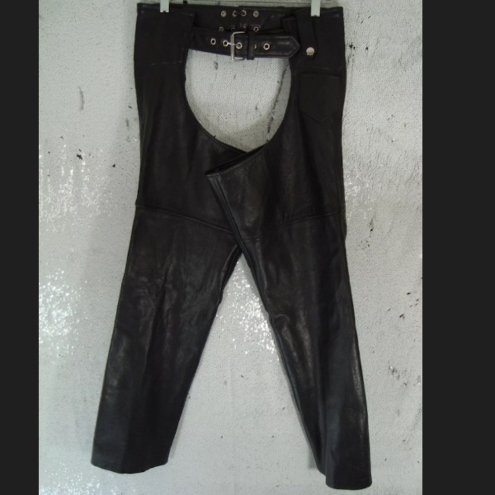 UNIVERSAL RIDER BLACK LEATHER MOTORCYCLE CHAPS SM